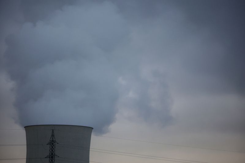 &copy; Reuters. FOTO DE ARCHIVO: Una central eléctrica de carbón cuyo cierre estaba previsto reanuda su actividad en medio de la subida de los precios de la energía, en As Pontes, España, el 24 de noviembre de 2021. REUTERS/Miguel Vidal