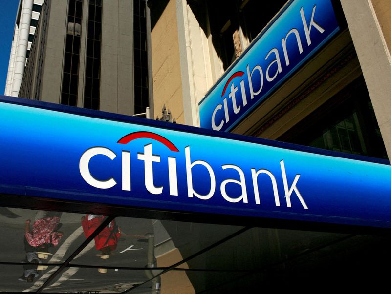 Citi sees quarterly investment banking slide, markets business rise