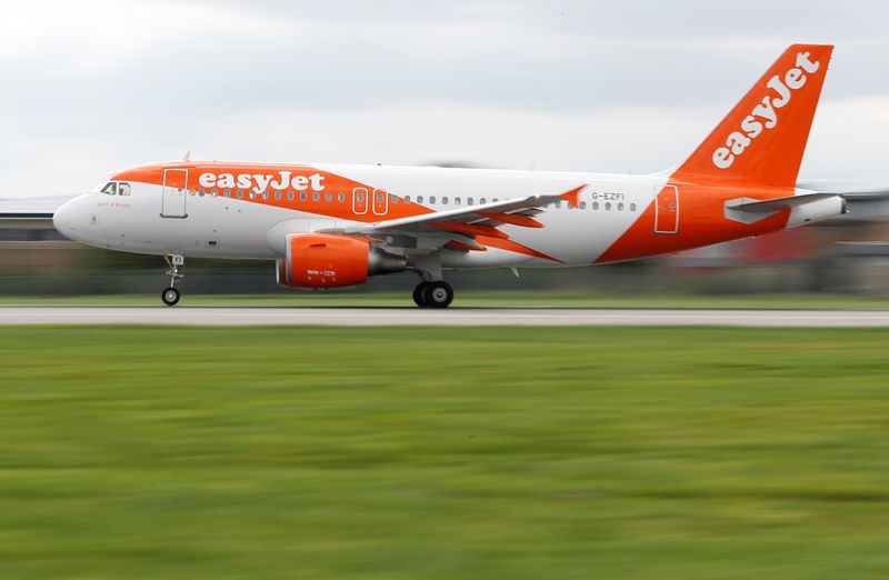 &copy; Reuters. FILE PHOTO: An Easyjet Airbus aircraft takes off from the southern runway at Gatwick Airport in Crawley, Britain, August 25, 2021.  REUTERS/Peter Nicholls