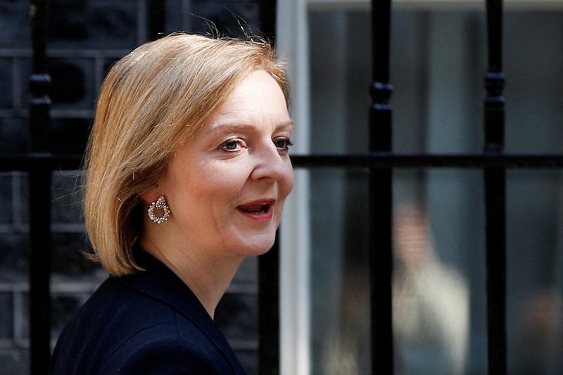 &copy; Reuters. FOTO DE ARCHIVO: La ministra de Asuntos Exteriores británica, Liz Truss, llega a una reunión del gabinete en el número 10 de Downing Street, en Londres, Reino Unido, 14 de junio de 2022. REUTERS/Peter Nicholls