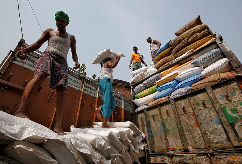 &copy; Reuters. Carregamento de açúcar em Kolkata, Índia
24/05/2022
REUTERS/Rupak De Chowdhuri/File Photo