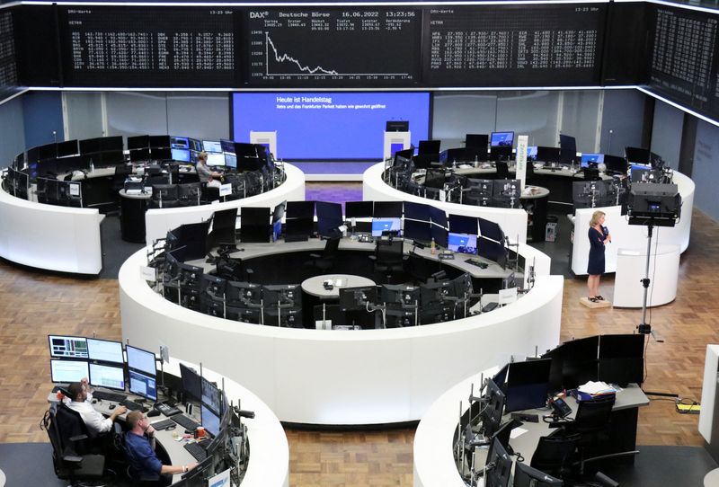 &copy; Reuters. FILE PHOTO: The German share price index DAX graph is pictured at the stock exchange in Frankfurt, Germany, June 16, 2022.    REUTERS/Staff