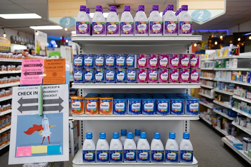 &copy; Reuters. Shelves with baby formula are pictured at Skippack Pharmacy with a shopper limit amid continuing nationwide shortages in Schwenksville, Pennsylvania, U.S., June 2, 2022. REUTERS/Hannah Beier