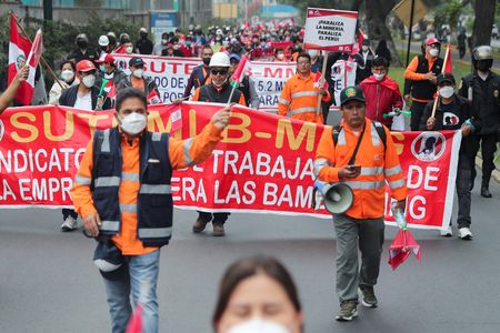 Peru expects lower economic growth on impact of mine protests By Reuters