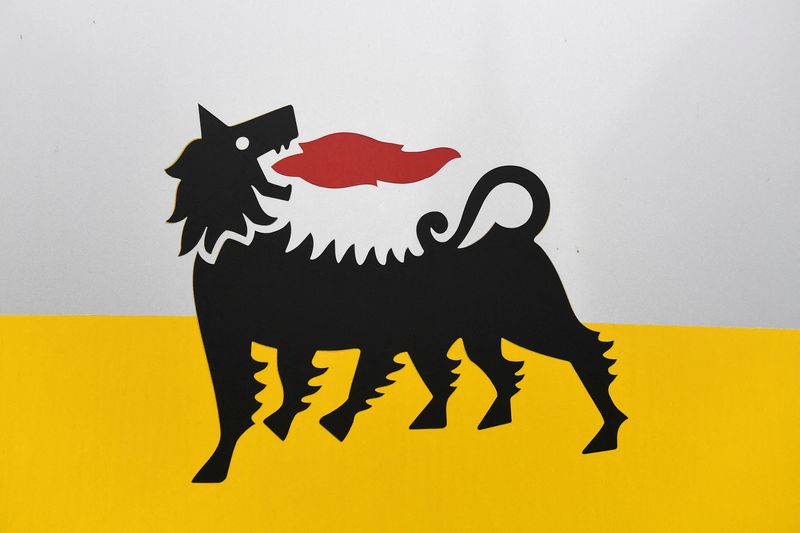 &copy; Reuters. FILE PHOTO: The logo of Italian energy company Eni is seen at Eni's Renewable Energy and Environmental R&D Center in Novara, Italy, September 26, 2019.  Picture taken September 26, 2019. REUTERS/Flavio Lo Scalzo/File Photo