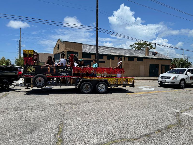 &copy; Reuters. FILE PHOTO: Vehicles pass during the Juneteenth parade in Galveston, Texas, U.S., June 18, 2022. REUTERS/Evan Garcia
