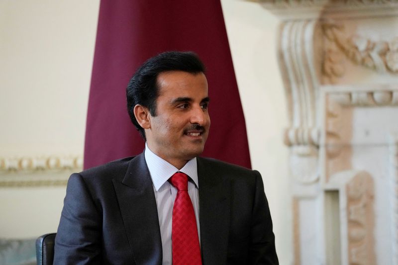 &copy; Reuters. الشيخ تميم بن حمد آل ثاني أمير قطر خلال اجتماع في داوننج ستريت في لندن يوم 24 مايو أيار 2022. صورة لرويترز من ممثل لوكالات الأنباء.