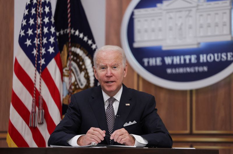 &copy; Reuters. IMAGEN DE ARCHIVO. El presidente de Estados Unidos, Joe Biden, habla durante un foro climático en la Casa Blanca, en Washington, EEUU, Junio 17, 2022. REUTERS/Evelyn Hockstein