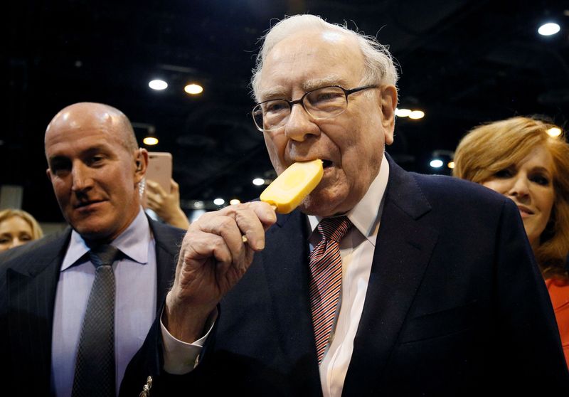 Buffett's Dairy Queen loses lawsuit over 'Blizzard' name