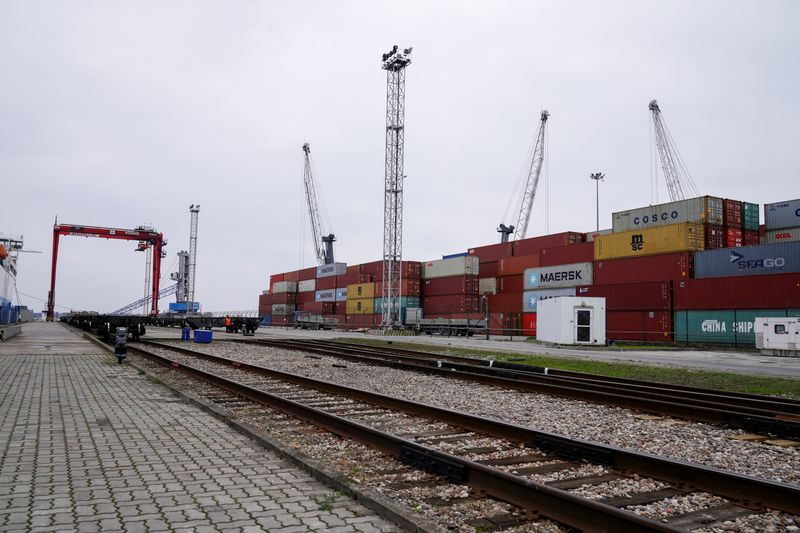 &copy; Reuters. Ferrovia na região de Kaliningrado
28/10/2021 REUTERS/Vitaly Nevar