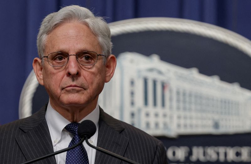 &copy; Reuters. Imagen de archivo del fiscal general de EEUU, Merrick Garland, durante una rueda de prensa sobre control de armas en el Departamento de Justicia, Washington, EEUU. 13 junio 2022. REUTERS/Evelyn Hockstein