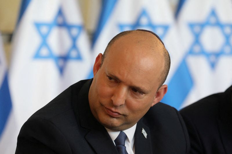 &copy; Reuters. رئيس الوزراء الإسرائيلي نفتالي بينيت خلال اجتماع في القدس يوم 29 مايو أيار 2022. صورة لرويترز من ممثل لوكالات الأنباء.