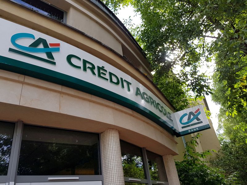 Credit Agricole sees profit topping 6 billion euros in 2025, growth in Italy