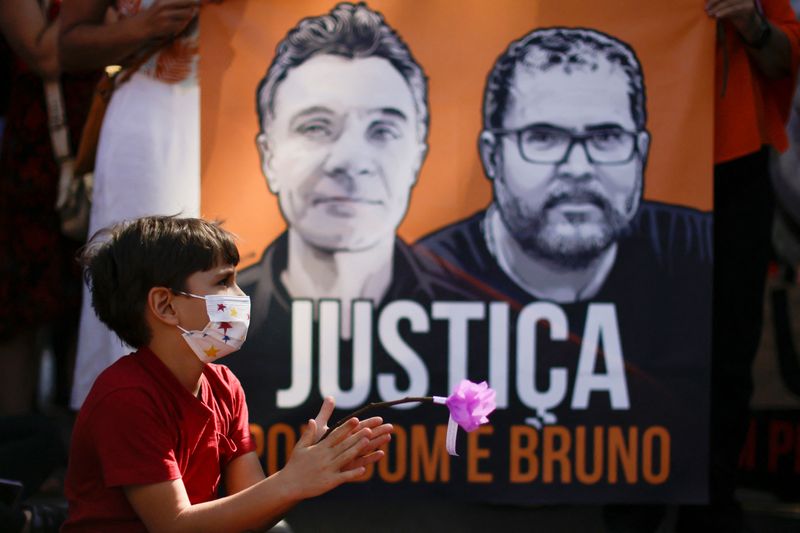 &copy; Reuters. Protesto pelos assassinatos de Dom Phillips e Bruno Pereira em Brasília
19/06/2022 REUTERS/Ueslei Marcelino