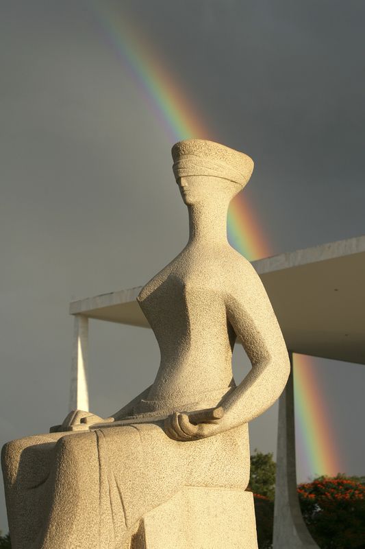 &copy; Reuters. Estátua da Justiça em Brasília
05/05/2009 REUTERS/Roberto Jayme