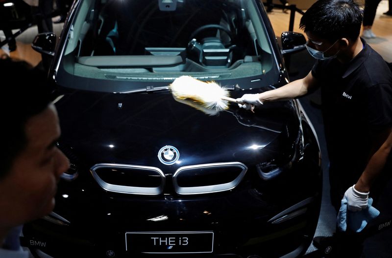 © Reuters. BMW estreia fábrica de US$2,2 bi na China para elevar produção de elétricos
26/09/2020
REUTERS/Thomas Peter