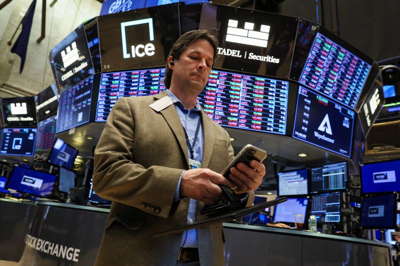 Wall Street clôture la séance et la semaine en forte hausse