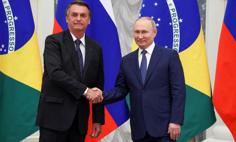 &copy; Reuters. 　６月２７日、ロシア大統領府は、プーチン大統領とブラジルのボルソナロ大統領が世界の食料安全保障について電話協議し、戦略的パートナーシップを強化する意向を確認したと発表した