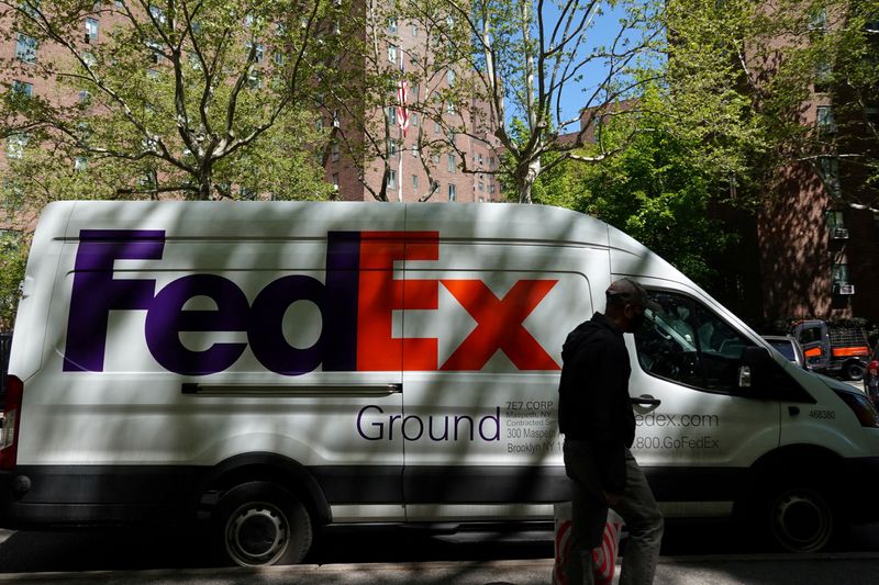 New FedEx CEO charts growth plan as challenges mount