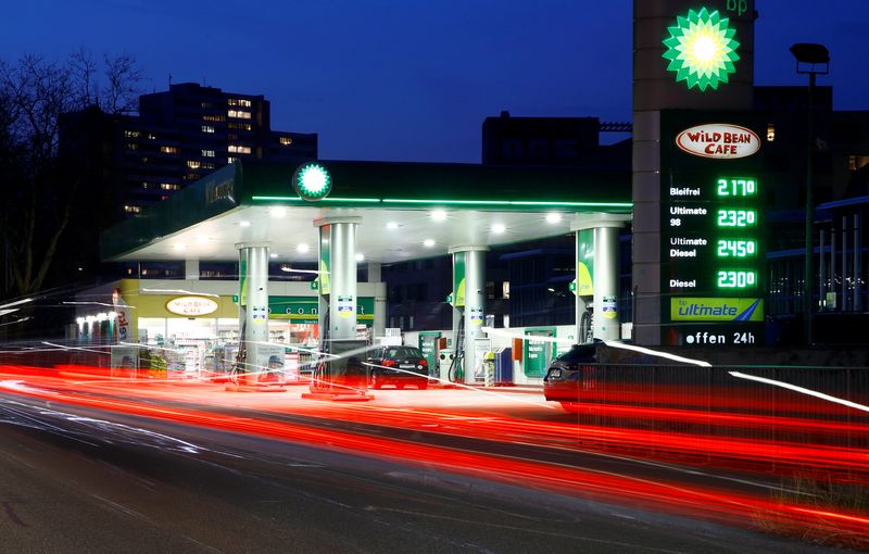 &copy; Reuters. FILE PHOTO: A display shows fuel prices in Swiss francs per liter at a BP gas station in Zurich, Switzerland March 11, 2022. REUTERS/Arnd Wiegmann