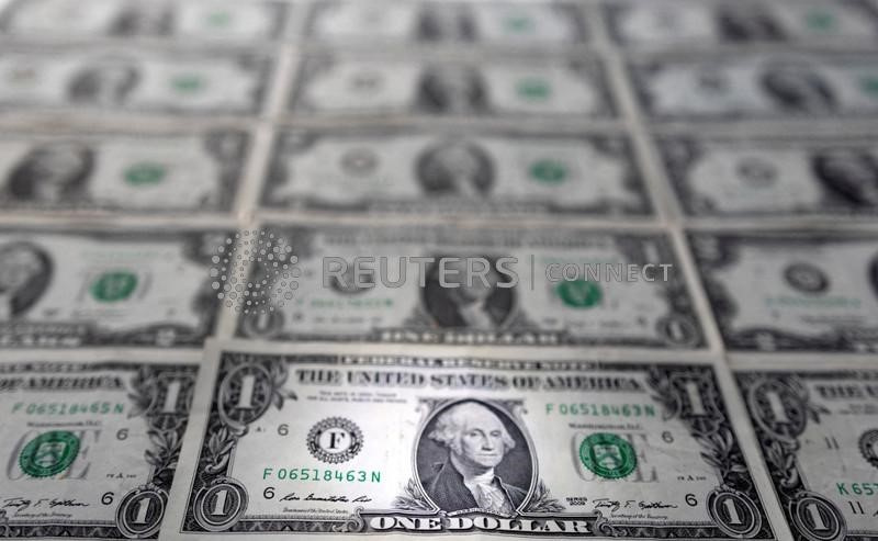 &copy; Reuters. George Washinton raffigurato sulle banconote da un dollaro. 14 febbraio 2022. REUTERS/Dado Ruvic/File Photo