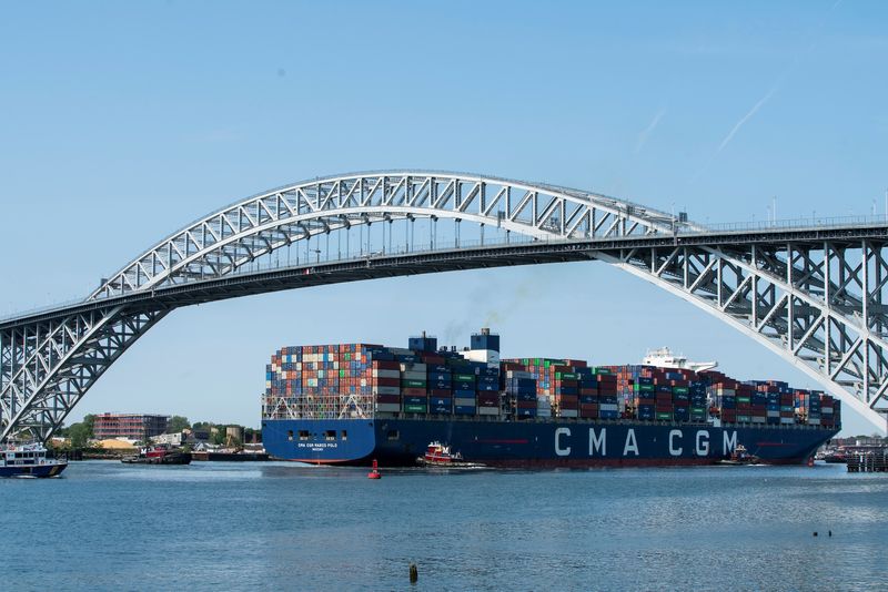 &copy; Reuters. FILE PHOTO: The CMA CGM Marco Polo, an Explorer class container ship crosses the Bayonne bridge for then dock at Elizabeth port as seen from Bayonne, New Jersey, U.S., May 20, 2021.  REUTERS/Eduardo Munoz