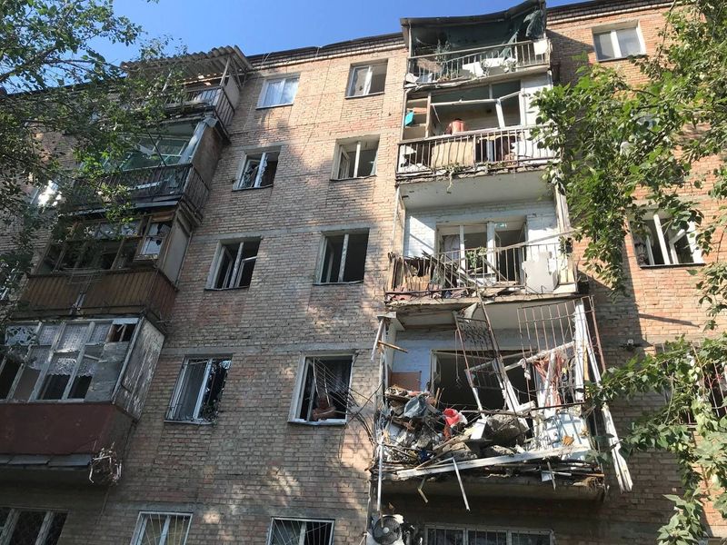 &copy; Reuters. FILE PHOTO: A damaged residential building is seen at the site of the missile strike, amid Russia's invasion on Ukraine, in Mykolaiv, Ukraine June 29, 2022 in this picture obtained from social media. Courtesy of Julie Akimova - news.pn/via REUTERS