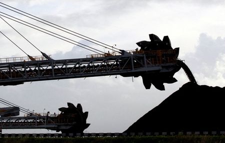australia-forecasts-record-mining-energy-export-sales-for-2023-by-reuters
