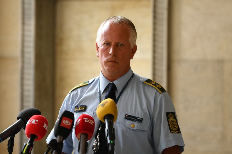 © Reuters. كبير مفتشي الشرطة سورين توماسن خلال مؤتمر صحفي في كوبنهاجن يوم الاثنين. تصوير: أنجريت هيلس - رويترز.