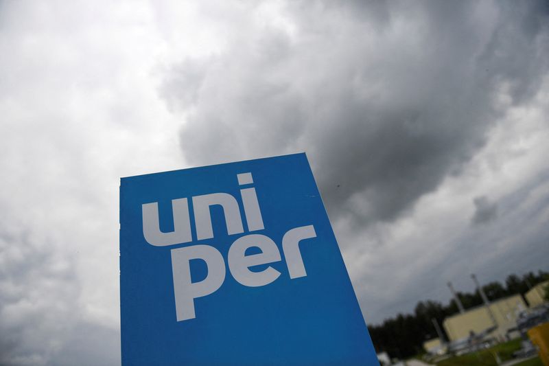 &copy; Reuters. Il logo Uniper a Kraiburg am Inn, in Germania. REUTERS/Andreas Gebert