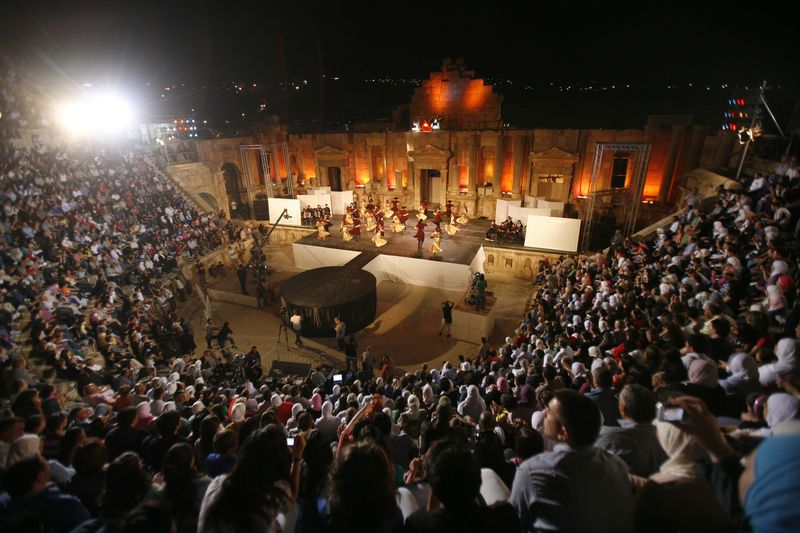 © Reuters. حفل من إحدى الدورات السابقة لمهرجان جرش للثقافة والفنون بالأردن. صورة من أرشيف رويترز