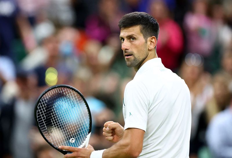 &copy; Reuters. Novak Djokovic durante partida em Wimbledon
03/07/2022 REUTERS/Hannah Mckay