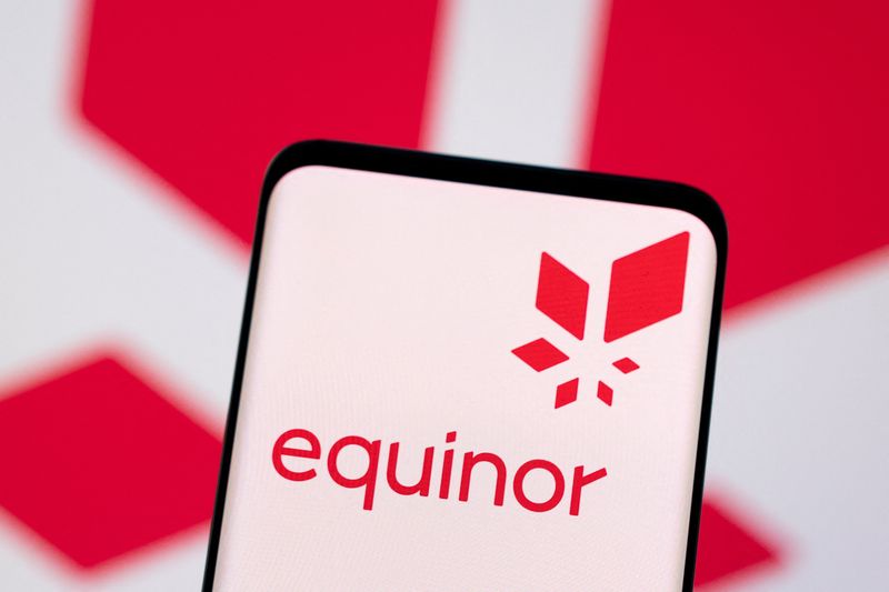 &copy; Reuters. FILE PHOTO: Equinor logo is seen displayed in this illustration taken, May 3, 2022. REUTERS/Dado Ruvic/Illustration/File Photo