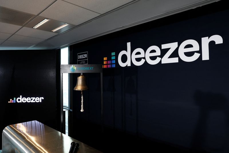France's Deezer, rival to Spotify, sinks 35% on market debut