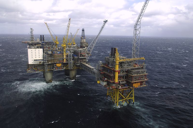 Norvège: Une grève fait chuter la production de pétrole et de gaz