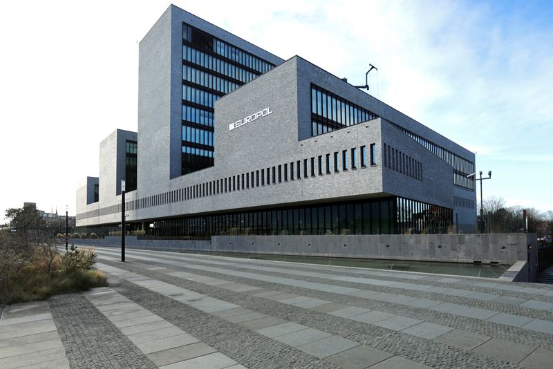 &copy; Reuters. FOTO DE ARCHIVO: El edificio de la Europol en La Haya, Países Bajos, el 12 de diciembre de 2019. REUTERS/Eva Plevier