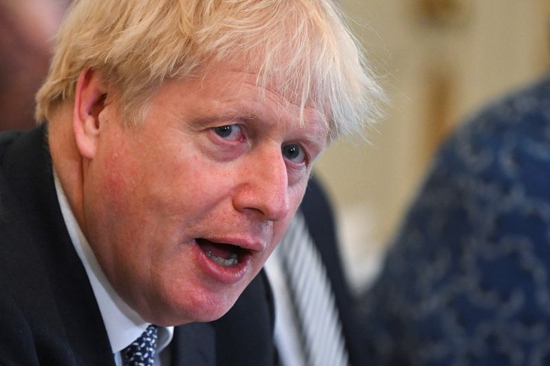 &copy; Reuters. Primeiro-ministro do Reino Unido, Boris Johnson, durante reunião de gabinete em Downing Street
05/07/2022 Justin Tallis/Pool via REUTERS