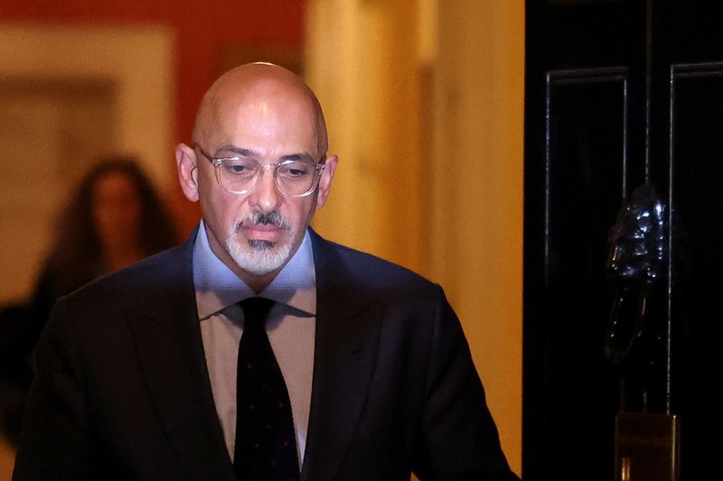 © Reuters. British new Finance Minister Nadhim Zahawi leaves 10 Downing Street, in London, Britain, July 5, 2022. REUTERS/Henry Nicholls