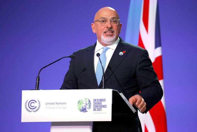 &copy; Reuters. Nadhim Zahawi speaks at a news conference during the U.N. Climate Change Conference (COP26), in Glasgow, Scotland, Britain, November 5, 2021. REUTERS/Phil Noble/Files