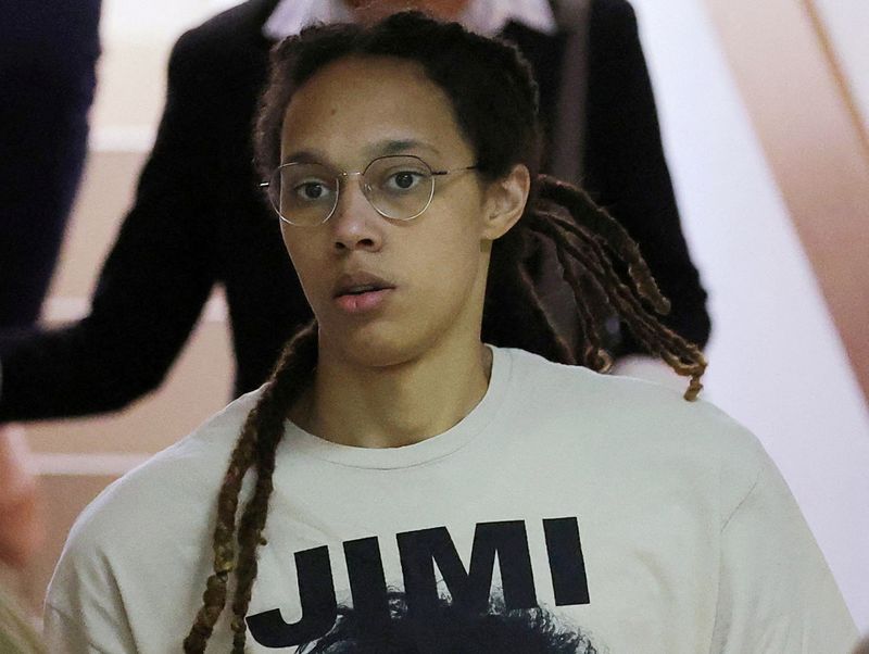 &copy; Reuters. FILE PHOTO: U.S. basketball player Brittney Griner, who was detained in March at Moscow's Sheremetyevo airport and later charged with illegal possession of cannabis, is escorted before a court hearing in Khimki outside Moscow, Russia July 1, 2022. REUTERS