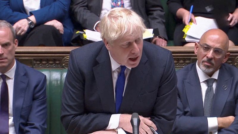 &copy; Reuters. رئيس الوزراء البريطاني بوريس جونسون خلال جلسة البرلمان يوم الأربعاء في صورة عبر تلفزيون رويترز. 