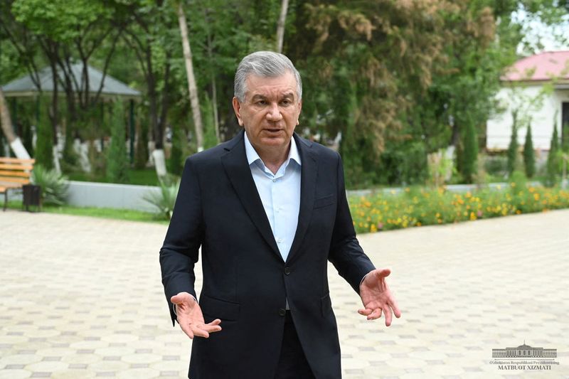 &copy; Reuters. رئيس أوزبكستان شوكت ميرضيائيف يتحدث في قرقل باغستان في صورة بتاريخ الثالث من يوليو تموز 2022. صورة من الرئاسة الأوزبكستانية محظور إعادة بيعها