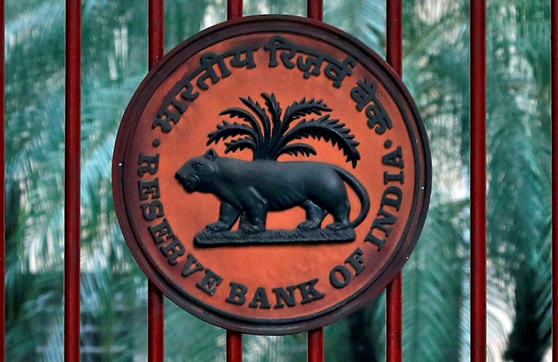 &copy; Reuters.   ７月６日、インド準備銀行（中央銀行）は海外投資家の短期社債購入を認め、購入可能な国債の対象を拡大するなど外貨流入を促す一連の措置を打ち出した。ニューデリーでインド準備銀