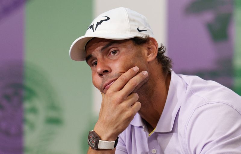 &copy; Reuters. Rafael Nadal concede entrevista coletiva em Wimbledon após desistir do torneio
07/07/2022
Joe Toth/Pool via REUTERS