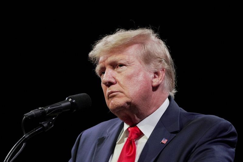 &copy; Reuters. FILE PHOTO: Former U.S. President Donald Trump speaks to an audience at the "American Freedom Tour" event in Memphis, Tennessee, U.S., June 18, 2022.  REUTERS/Karen Pulfer Focht/File Photo