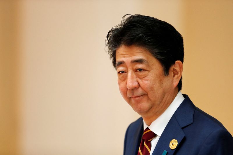 &copy; Reuters. L'ancien Premier ministre du Japon Shinzo Abe est mort après avoir été atteint par des tirs lors d'un discours en public, a rapporté vendredi la chaîne NHK. /Photo d'archives/REUTERS/Jorge Silva