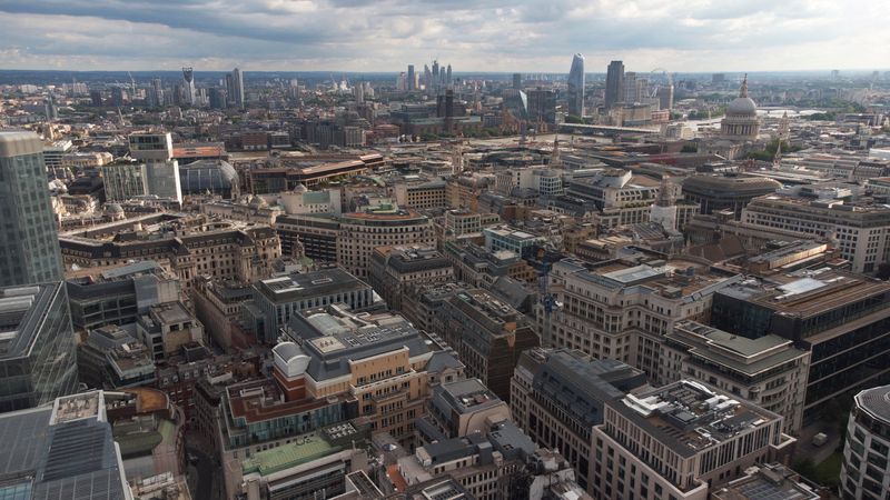 &copy; Reuters. Drone view of the financial district in London, Britain July 3, 2022. REUTERS/Yann Tessier