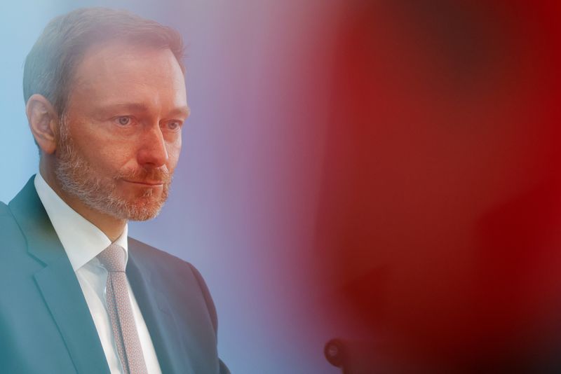 German finance minister's adviser calls for ECB aid conditions