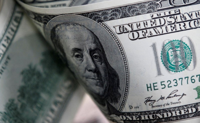 Speculators' net long bets on U.S. dollar rose in latest week -CFTC, Reuters