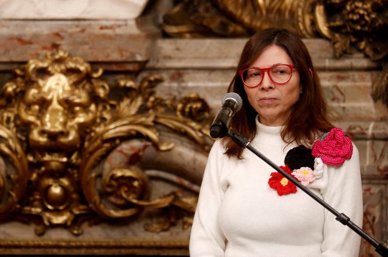 &copy; Reuters. FILE PHOTO: Silvina Batakis looks on as she attends her swearing-in ceremony as Argentina's new Economy Minister at the Casa Rosada Presidential Palace, in Buenos Aires, Argentina,  July 4, 2022. REUTERS/Agustin Marcarian/File Photo